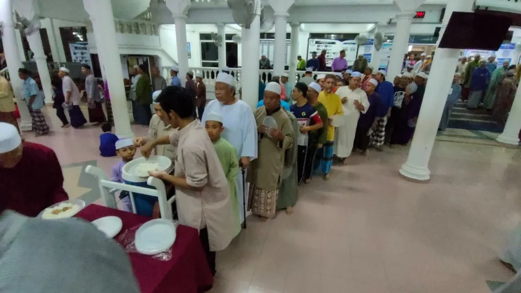 makan setiap 1 hb masjid temerloh jaya